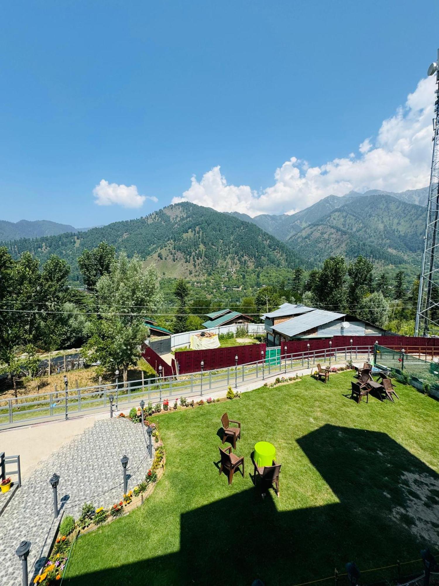 Frosty Mountain Resort Пахалгам Экстерьер фото