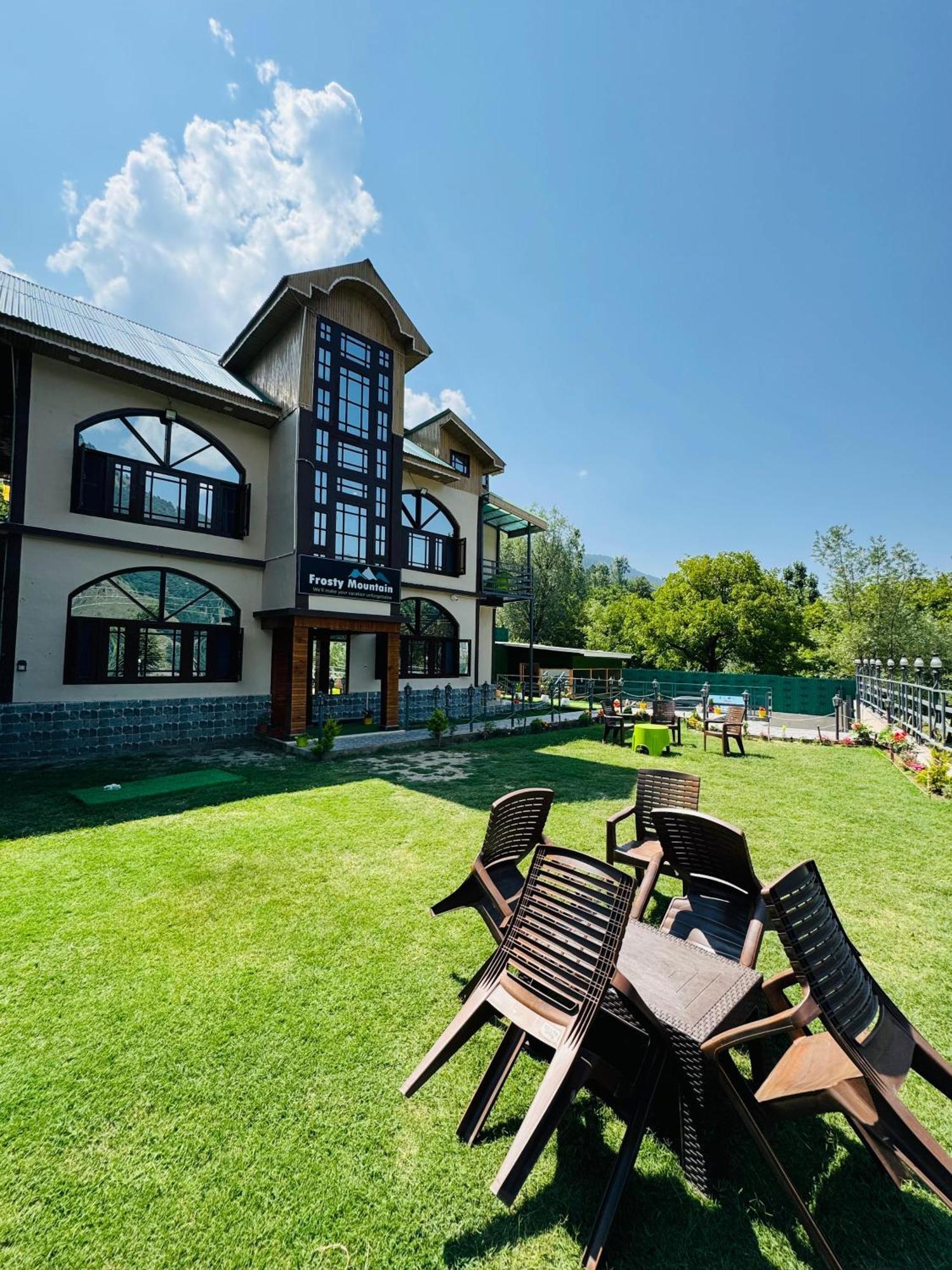 Frosty Mountain Resort Пахалгам Экстерьер фото