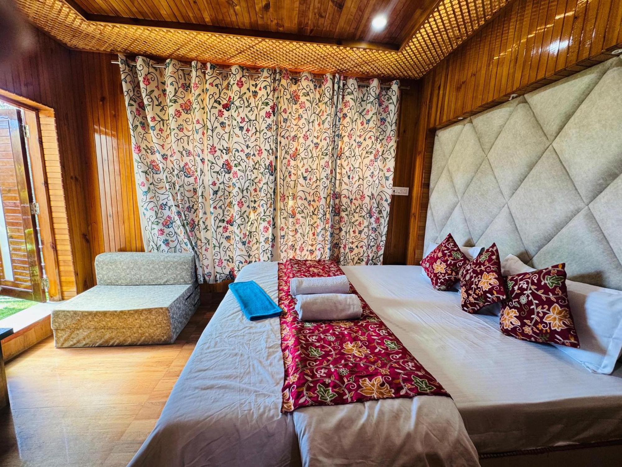 Frosty Mountain Resort Пахалгам Экстерьер фото