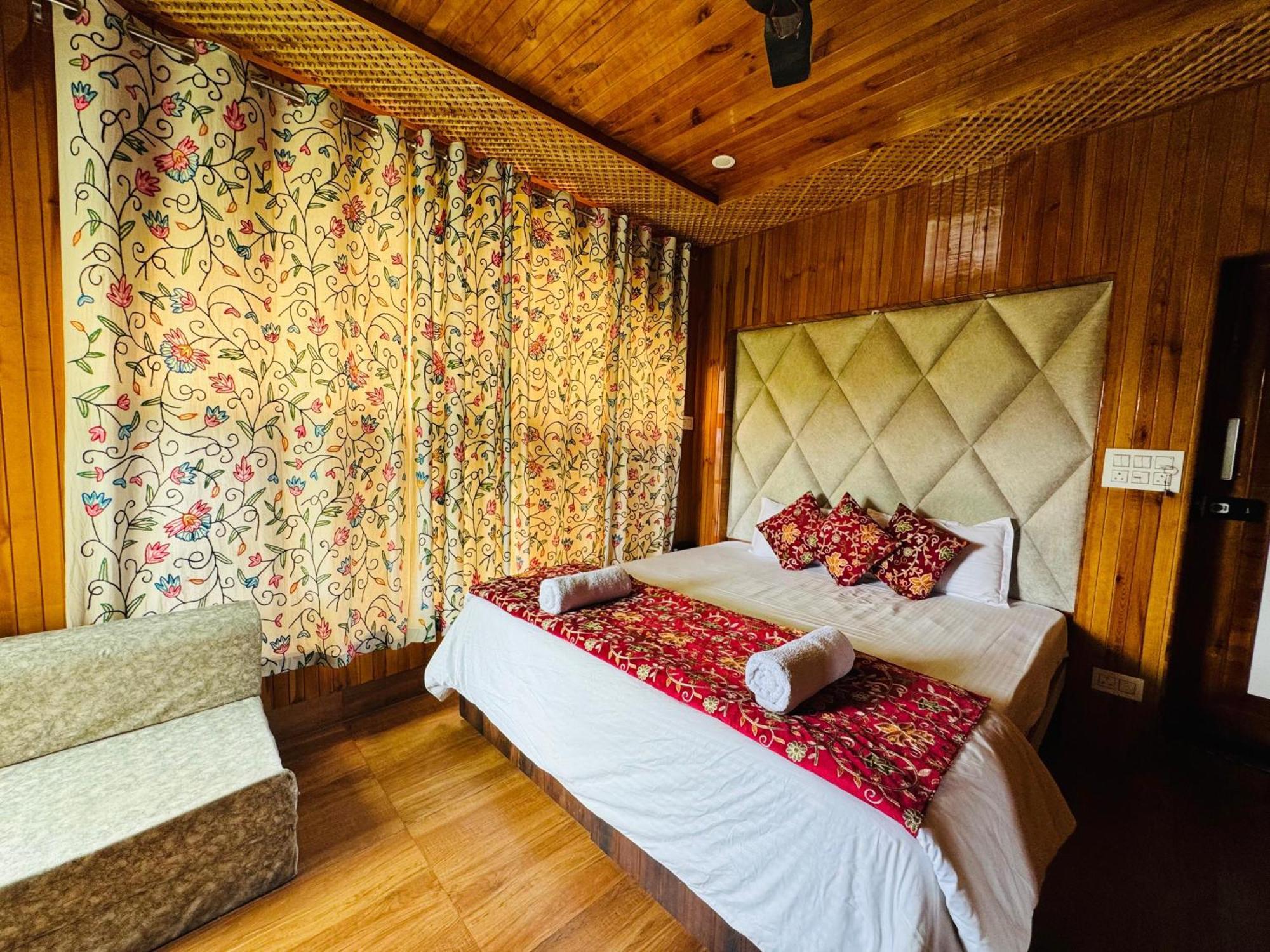 Frosty Mountain Resort Пахалгам Экстерьер фото