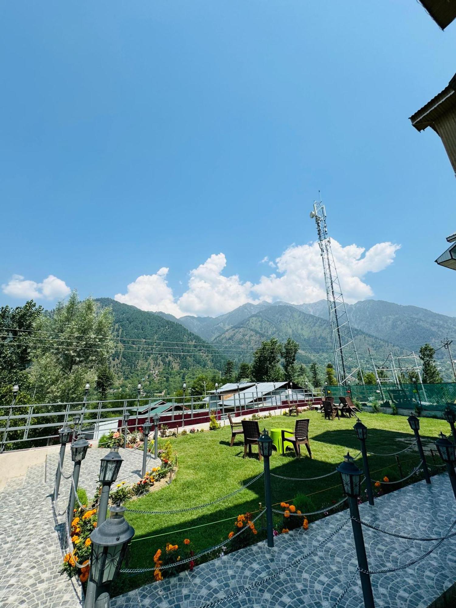 Frosty Mountain Resort Пахалгам Экстерьер фото